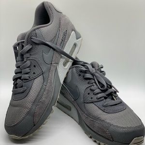 gray Nike Airmax